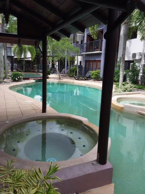 Jackies Studio Apartment - Holiday Sunshine Coast 3