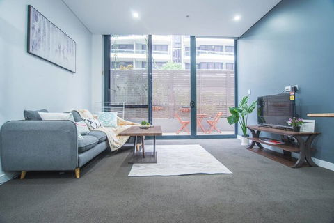 Stunning And Cozy Apartment In Heart Of Mascot - Holiday Sunshine Coast 3