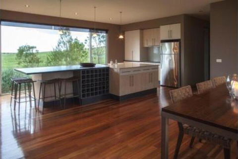 THE Lake House - Surf Side - Holiday Sunshine Coast 0