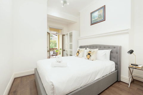 Stunning Sydney Home 11 - Holiday Sunshine Coast 1