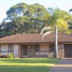 SEASCAPE In NARRAWALLEE - Sunshine Coast Tourism 0