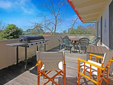 REST ASHORE At MOLLYMOOK - Sunshine Coast Tourism 4