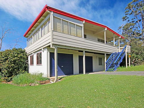 REST ASHORE At MOLLYMOOK - Sunshine Coast Tourism 3