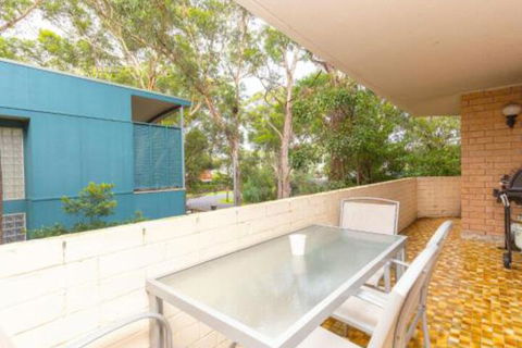 Apartment With Inground Pool - Holiday Sunshine Coast 5