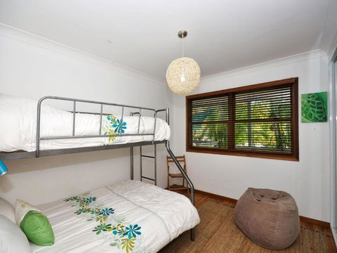 Brilliant Location - Sunshine Coast Tourism 2
