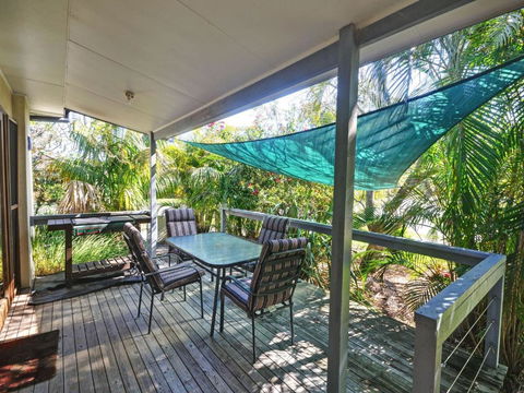 Brilliant Location - Sunshine Coast Tourism 3