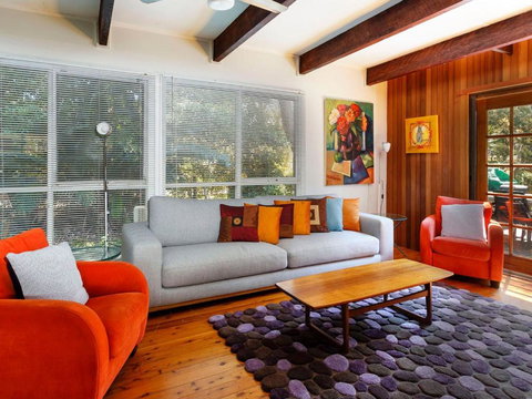 Pet Friendly Bennetts Beach Cottage - Sunshine Coast Tourism 1