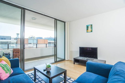 Stylish And Minimalism Apartment In North Ryde - Sunshine Coast Tourism 6