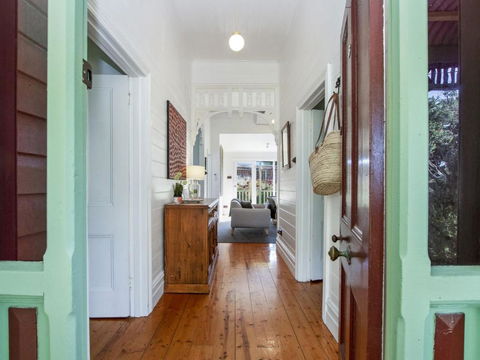 Eamont On Sackville - Sunshine Coast Tourism 1