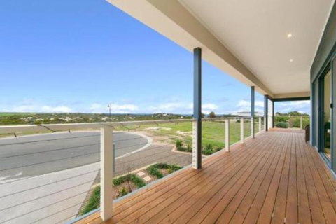 Gizmos Retreat - Sunshine Coast Tourism 2