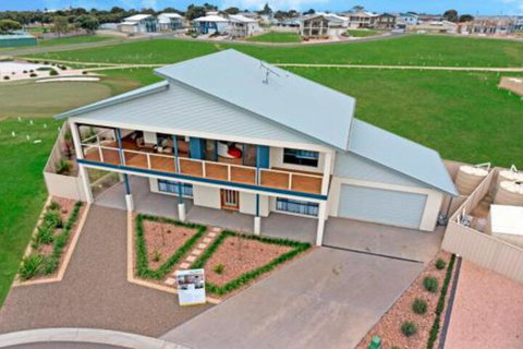 Gizmos Retreat - Sunshine Coast Tourism 7