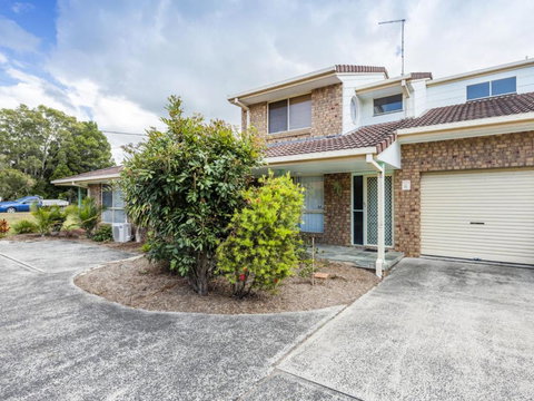 Clifton On Charles - Sunshine Coast Tourism 6