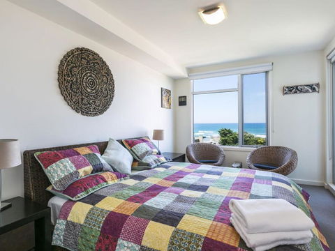 POINT GREY APARTMENT 14 The Point - Sunshine Coast Tourism 6