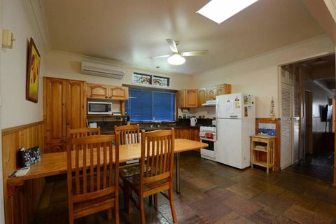 Seahaven Beach House Shellharbour - Sunshine Coast Tourism 1