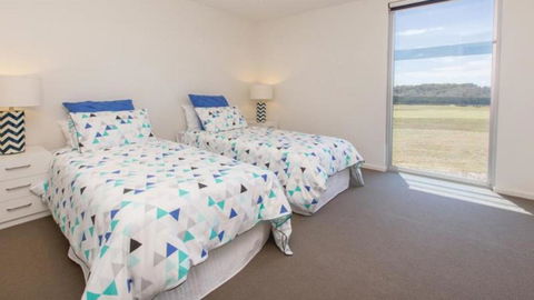ST ANDREWS BEACH APARTMENT 4.02 - Sunshine Coast Tourism 2