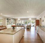 Hardigreen Park spacious with tennis court - Sunshine Coast Tourism