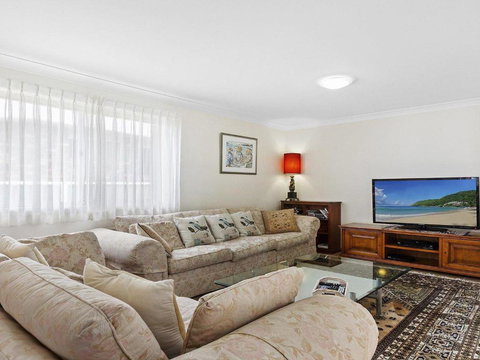 Horizon SPECIAL OFFER 3 FOR 2 - Holiday Sunshine Coast 6