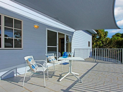 Sandlewood Breeze Spacious Entertainer - Sunshine Coast Tourism 1