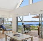 Tilbury Breeze ocean views comfort  style - Holiday Sunshine Coast