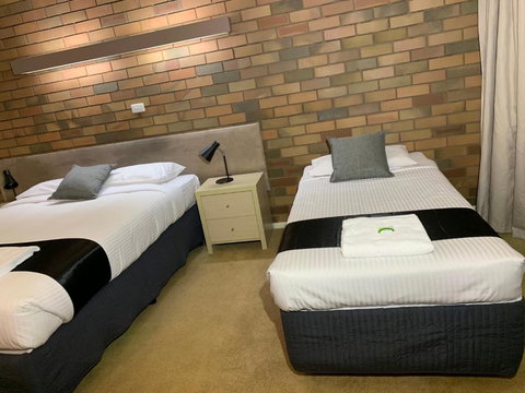 Tatura Country Motel - Holiday Sunshine Coast 1