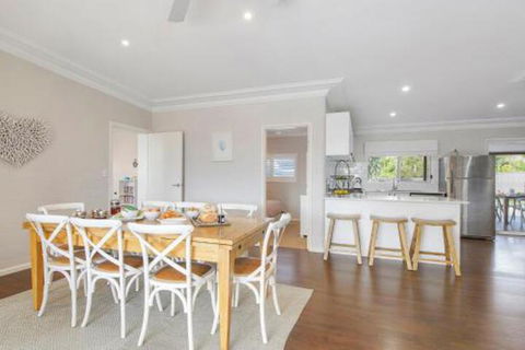 Casa Sorella Beachfront Family Home With Pool - Sunshine Coast Tourism 7
