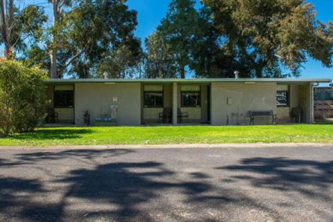 Kalganyi Holiday Park - Holiday Sunshine Coast 2