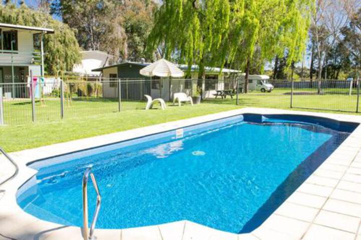 Mount Gambier SA Holiday Sunshine Coast
