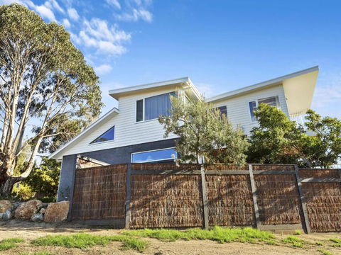LANIKAI MOUNT MARTHA - Sunshine Coast Tourism 2