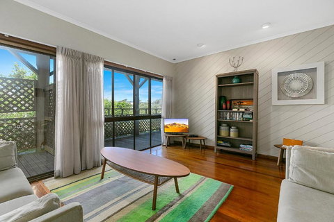 The Beach House Sunshine Beach - Holiday Sunshine Coast 1