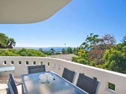 Artis Noosa Heads - Holiday Sunshine Coast 3