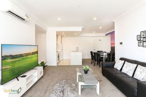 Modern, Spacious Apt@liverpool With Incredible Views - Sunshine Coast Tourism 4