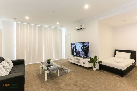 Modern, Spacious Apt@liverpool With Incredible Views - Sunshine Coast Tourism 2