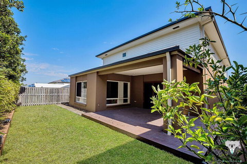 Rochedale Spacious Holiday 4 Bedrooms House Qro009 - Holiday Sunshine Coast 4