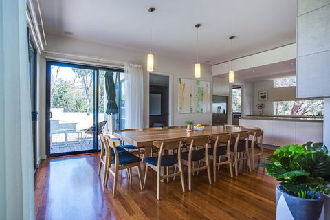 Kalina Retreat Tennis & Pool - Holiday Sunshine Coast 1