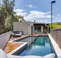 Kalina Retreat tennis  pool - Holiday Sunshine Coast