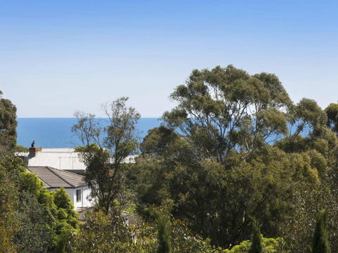 WINDSPRAY MOUNT MARTHA - Sunshine Coast Tourism 3