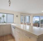 Breakwater Views Apartments - Holiday Sunshine Coast