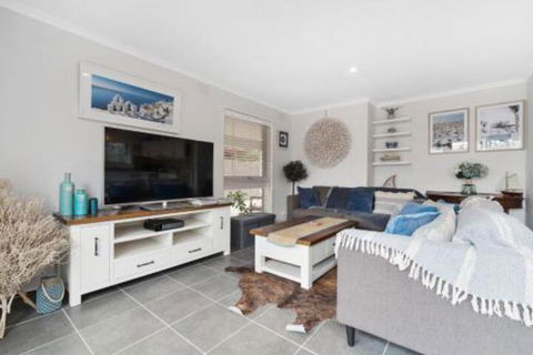 Mediterranean Serenity - Sunshine Coast Tourism 7