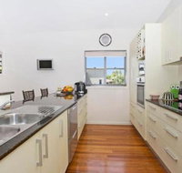 Papaya House - Holiday Sunshine Coast