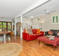 BEACH RETREAT - Sunshine Coast Tourism