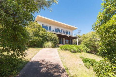 The Mount Martha Lookout - Sunshine Coast Tourism 0