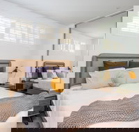 Blue Waters on the Beach - Holiday Sunshine Coast