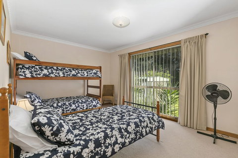 Peaceful Retreat Surf Side PET Friendly - Sunshine Coast Tourism 6