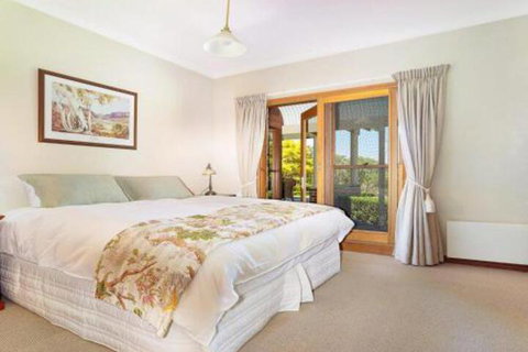 Jaspers Brush Tranquil Gardens & Stunning Views - Holiday Sunshine Coast 7