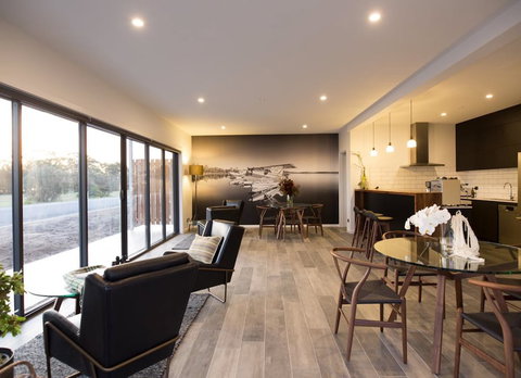 The Seabird - Holiday Sunshine Coast 1