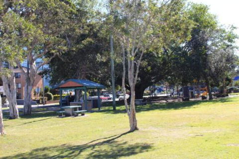 Annies Apartment - Holiday Sunshine Coast 3