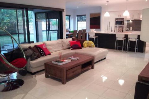 Bayshore 50 - Holiday Sunshine Coast 3