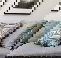 Hawthorn Elegant Lifestyle 1 Bedroom Apartment - Sunshine Coast Tourism