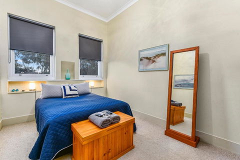 The Jazz B & B - Holiday Sunshine Coast 3
