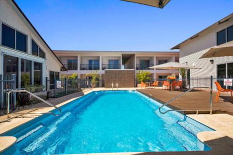 Velocity Motel & Bistro WA - Sunshine Coast Tourism 4